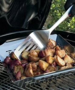 Weber Deluxe Grilling Basket (Large Built For Q 300/3000 And Larger Gas Grills, And Most Charcoal Grills) Accessories